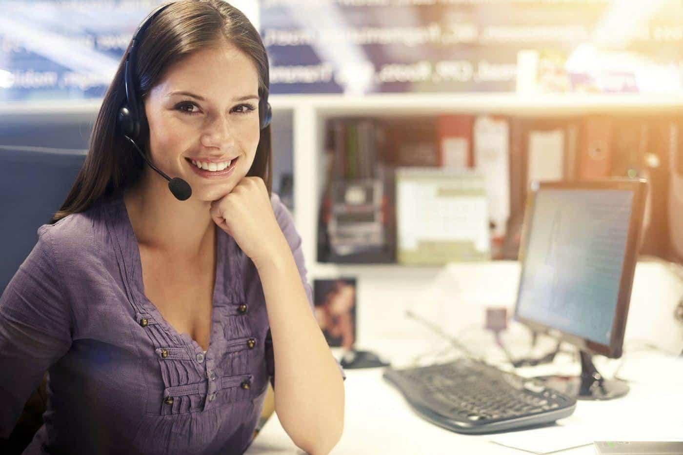 virtual receptionist answering