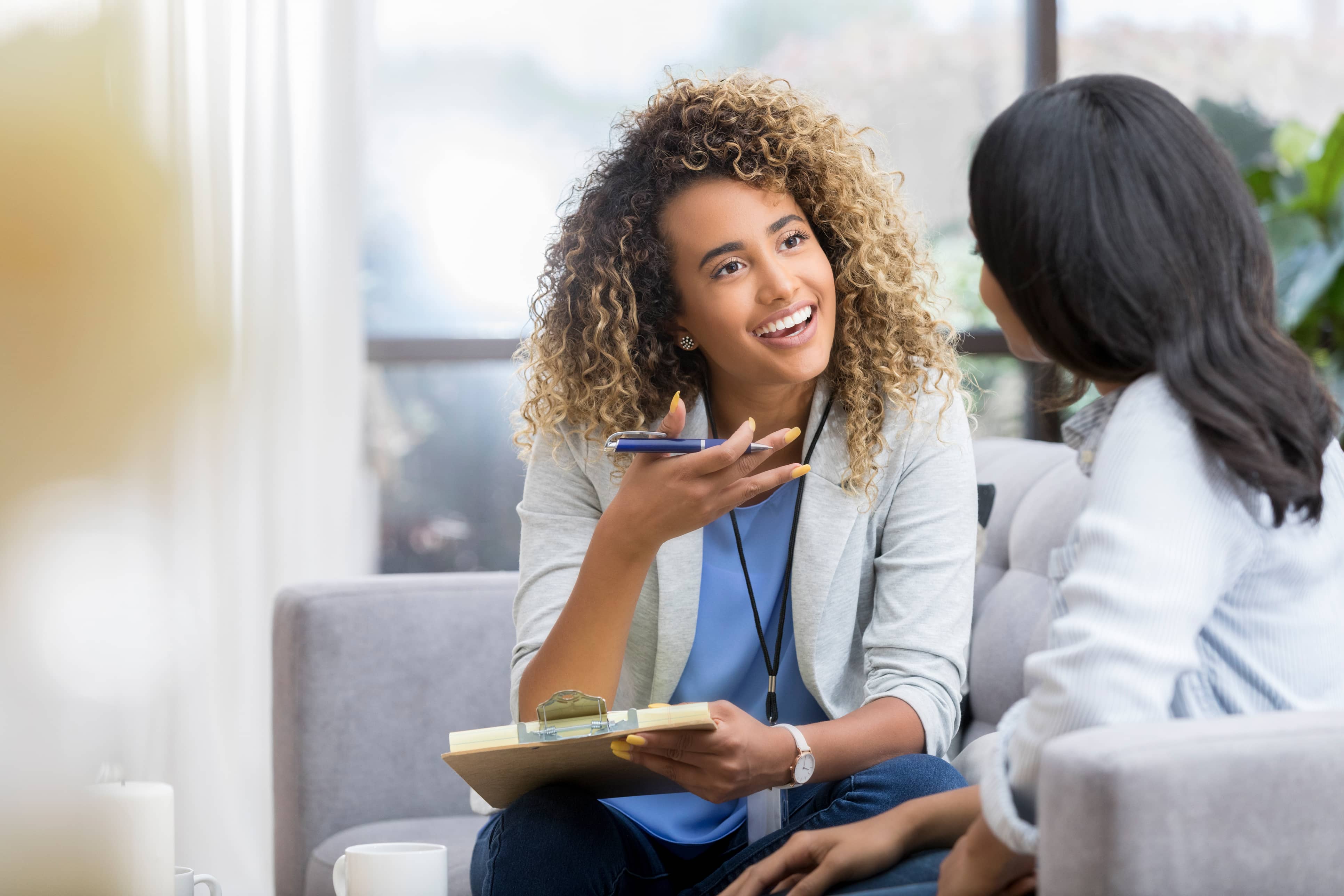 woman discussing telephone answering service