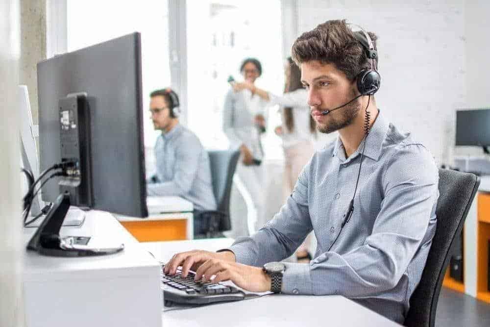 The Top 5 Things We Should Expect from Our Call Answering Service